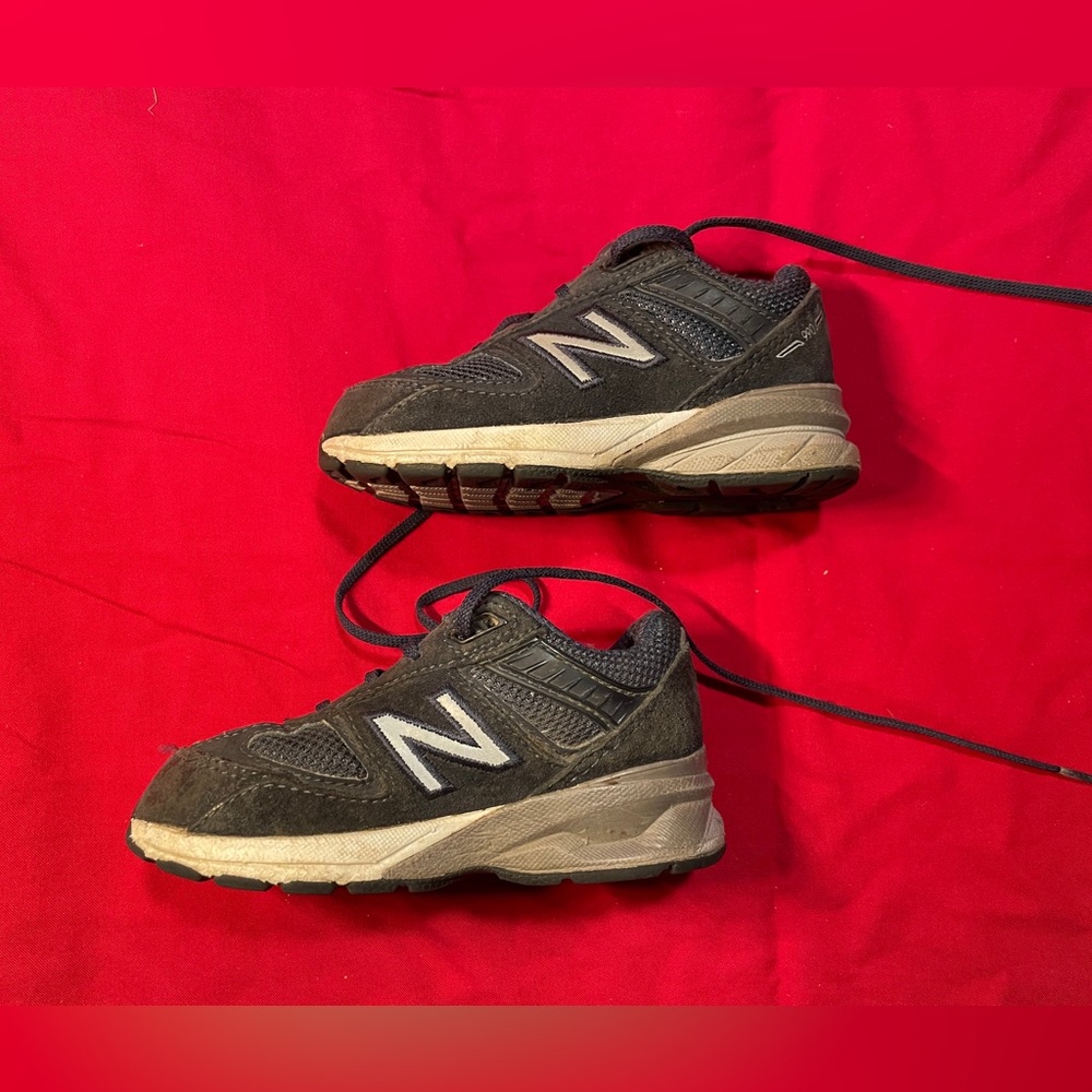 Toddler New Balance sneakers size 6